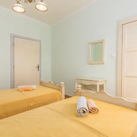 Casa Bepi Mit Pool In Ruhiger Lage 坎法奈尔