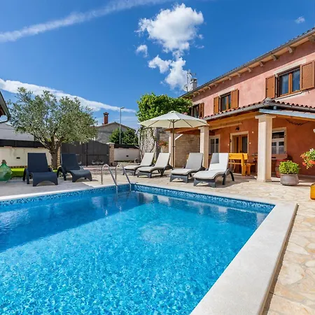Casa Bepi Mit Pool In Ruhiger Lage