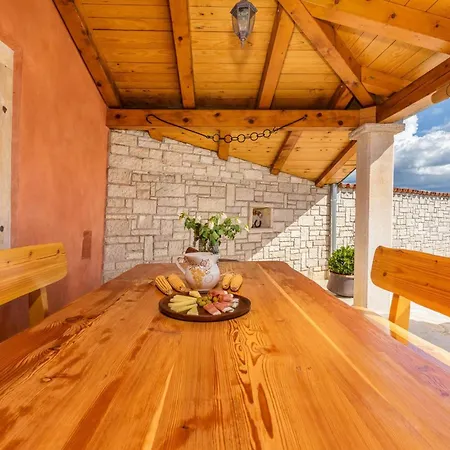 Casa Bepi Mit Pool In Ruhiger Lage Casa de Férias Kanfanar
